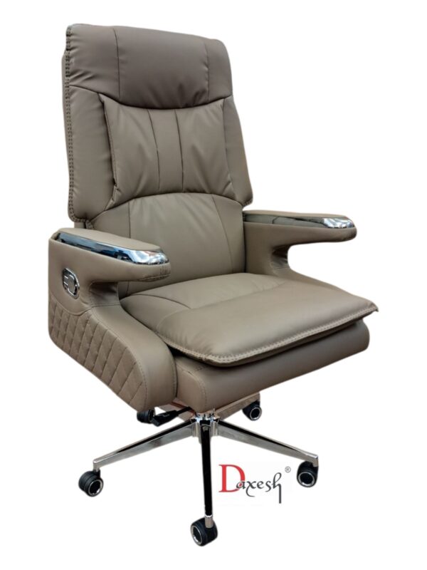 "Recliner office chair designed for comfort and all-day support."