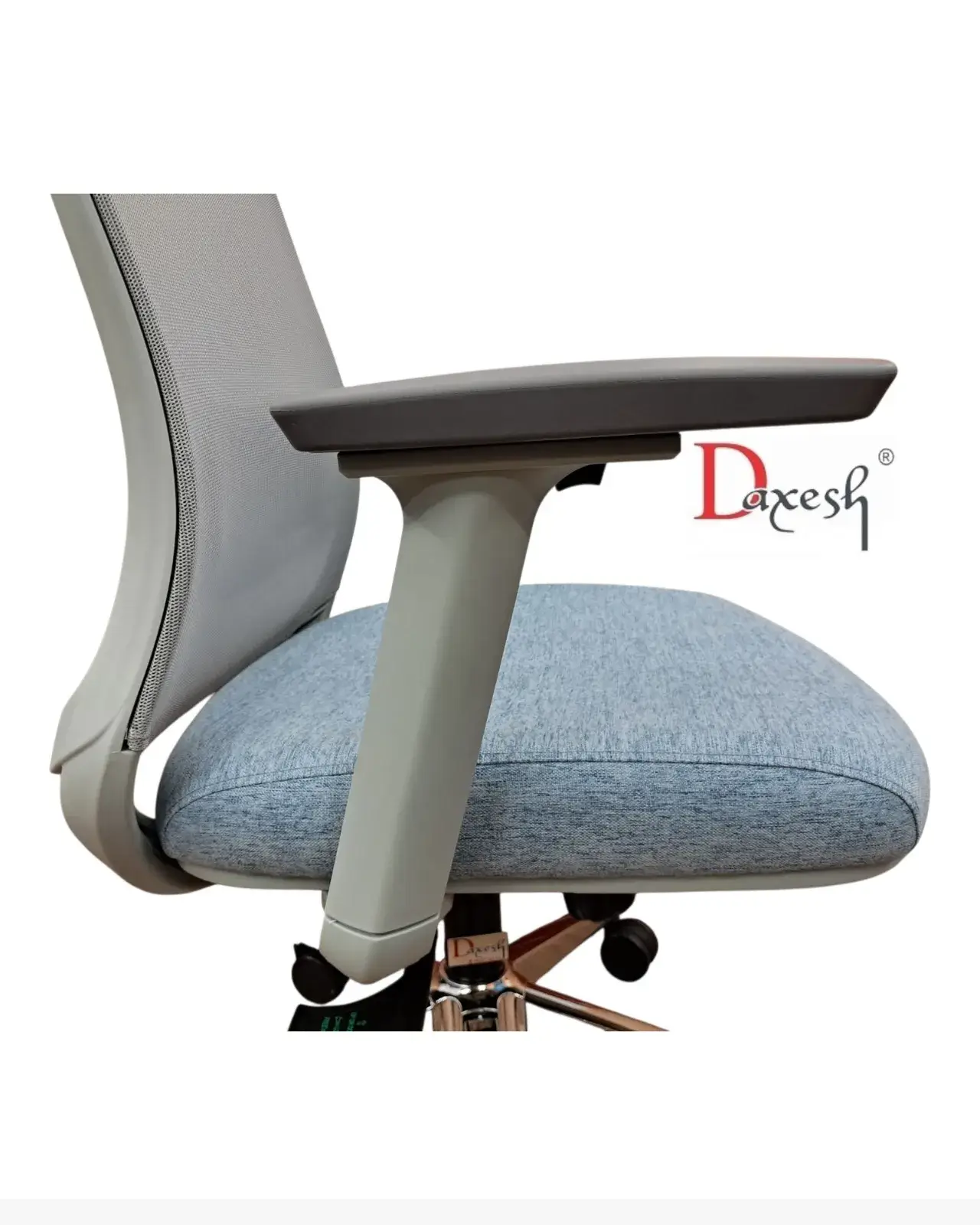 Blue Mesh Chair - Image 3